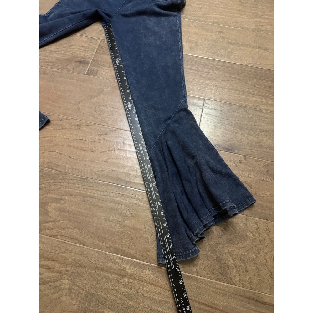 Earthbound Trading Co Blue Acid Wash Flare Bell Bottom Boho Pants Womens Small - Picture 7 of 9